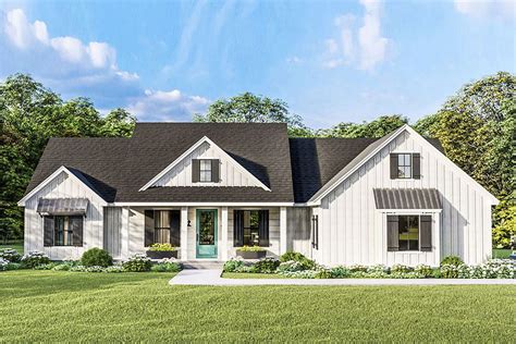 3 Bed One Story Modern Farmhouse Plan With Mudroom With Built In
