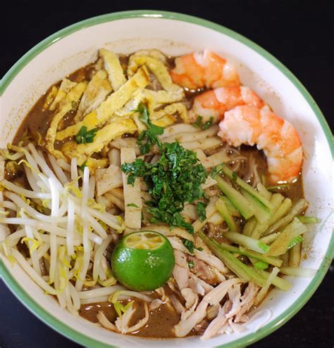 Sarawakians who are overseas have always craved for this special noodle and sarawakian in sarawak can have this noodle dish as breakfast, lunch, dinner or even supper. mom dishes: laksa sarawak