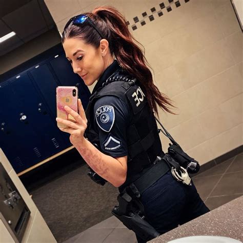 Pin By James Newman On Misc 7a Police Women Female Cop Female