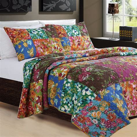 We chose the 12 bed quilts in this piece for their varied materials, spanning cotton, polyester, silk this quilt (also available in a single or set of matching shams) comes in six colors and sizes twin. FADFAY 100% Cotton Reversible Bohemian Bedding Set Queen ...
