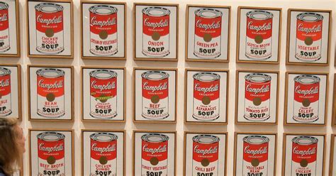 Arte Icónico De Andy Warhol En El Punto De Mira De Los Manifestantes Por La Crisis Climática