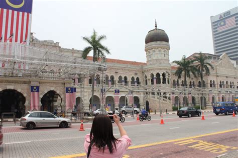 Nama dymm sultan negeri selangor, almarhum sultan abdul samad ibni almarhum raja abdullah telah diambil untuk menamakan bangunan ini yang pada ketika itu memerintah tahun 1898 hingga 1957. Not Your Average Gweilo: Malaysia Series: Bangunan Sultan ...