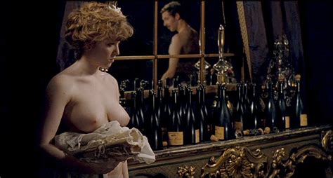 Naked Iliana Zabeth In Lapollonide Souvenirs De La Maison Close