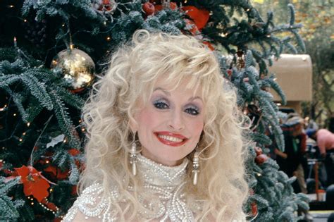Cant Miss Dolly Parton Holiday Movies That Prove She S The Queen Of Christmas