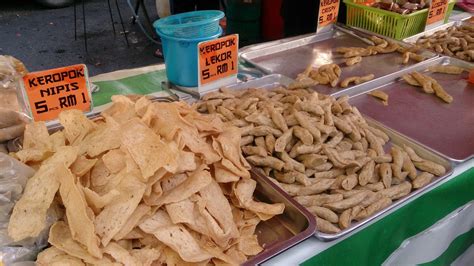 Mee goreng is another show stopper here. RemainUnknown522: Pasar Malam Diary, 4th February 2017