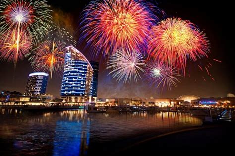 Best Places To Watch New Year S Eve Fireworks In Dubai
