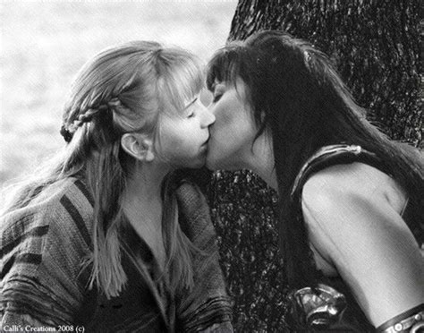 Pin On Xena Lucy Lawless And Renee Oconnor
