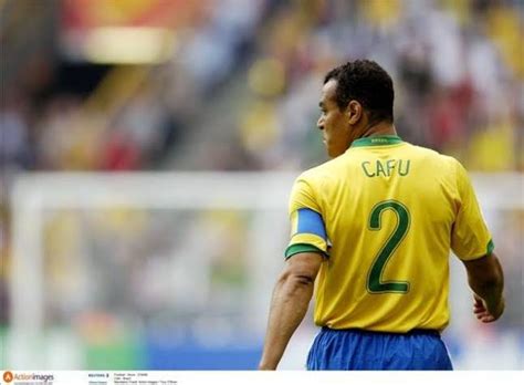 10 Famous Footballers Who Wore The Number 2 Jersey Top Soccer Blog