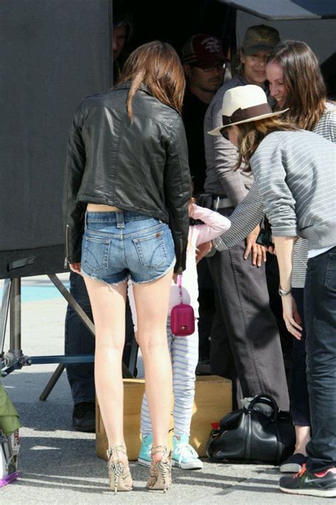 Emma Watson Venice Beach Filming My Saves Emma Watson Legs Emma