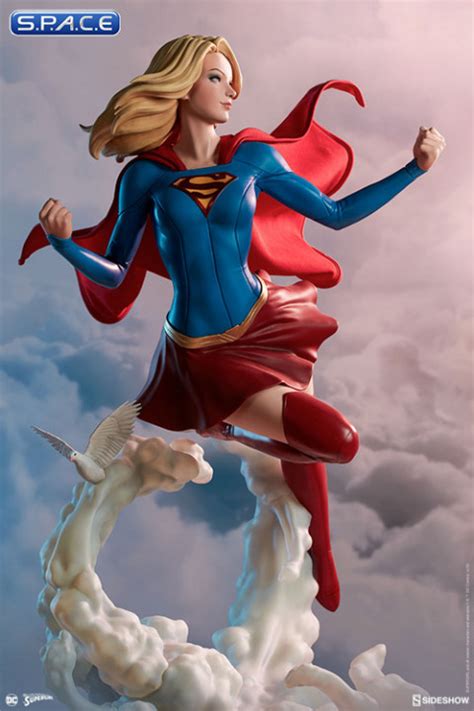 Supergirl Premium Format Figure Dc Comics