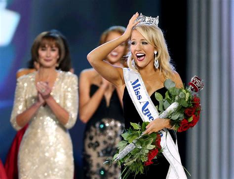 Miss America Savvy Miss Arkansas Wins Crown Figure Salary
