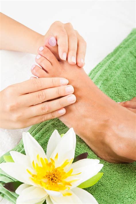 Woman Feet Undergoing Massage Stock Image Image Of Health Foot 44408089