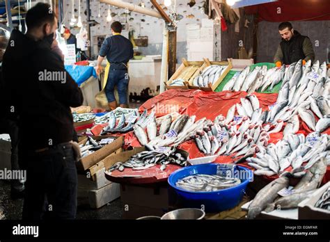 Fish Market Karakoy Hi Res Stock Photography And Images Alamy