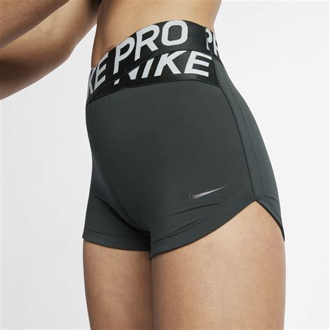 Nike Pro Intertwist 8cm Approx Shorts In Green Lyst