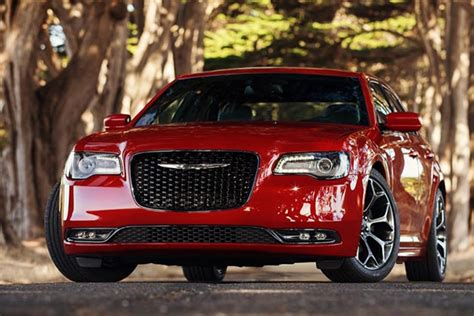 The 2015 Chrysler 300 Srt Has Hit The Middle East And