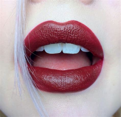 Beautsoup Creates A Vampy Lip With Our Turntable Antimatter Lipsick 🖤🖤🖤 Vampy Lips Long