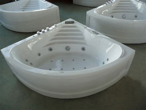 It's what makes them a whirlpool! Corner Jacuzzi Bath Tub | 1500 x 1500 Corner Bath