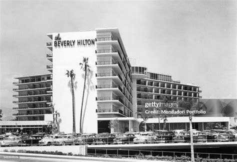 View Of The Beverly Hilton Hotel Beverly Hills 1950s Photo D