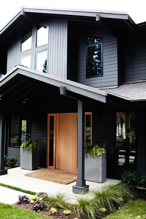 The 25 Black House Exterior Design Of Pure Darkness