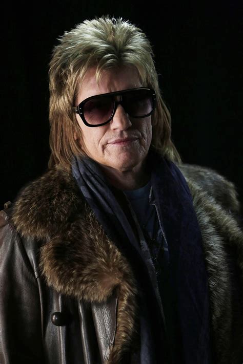 Sex And Drugs And Rock And Roll And Beautiful Mullets Denis Leary Gets 10 Episodes Of A Washed Up