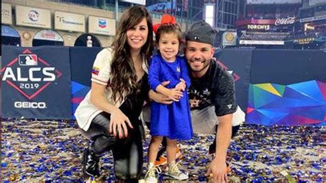 New Astros Baby On Board Jose Altuve Wife Expecting New Baby