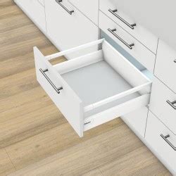 Optimisez l'espace dans vos meubles et tiroir de cuisine grâce à ce range couvercle à fixer sur une porte ou façade de tiroir. Tiroir casserolier sur mesure TANDEMBOX de Blum, Hauteur ...