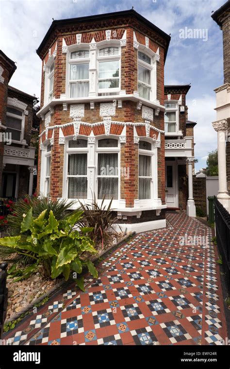 Wonderful Victorian Edwardian Period House With A Beautiful Mosaic