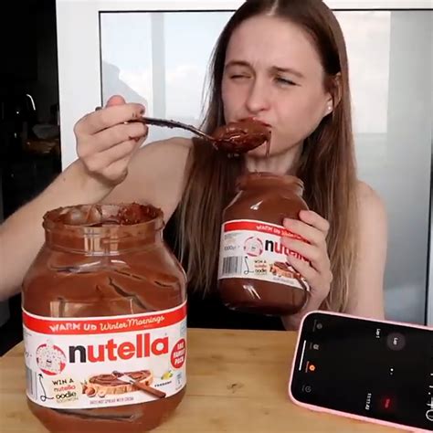 Woman Eats Two Huge Jars Of Nutella Jar Woman Both Jars Equate To 10 000 Calories And I