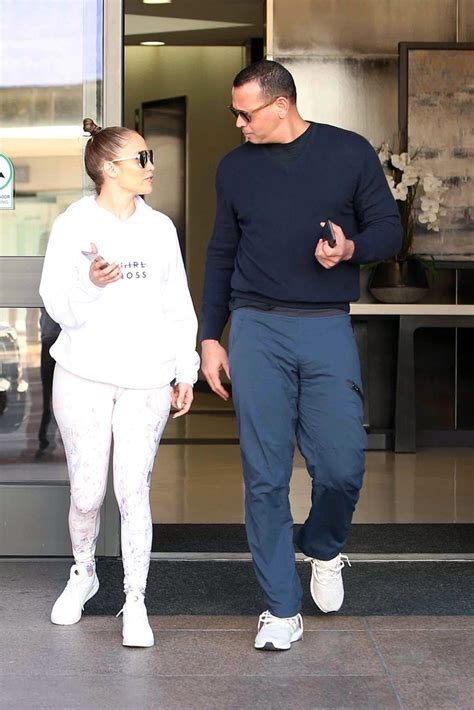 Jennifer Lopez And Alex Rodriguez Twin In White Sneakers At The Gym