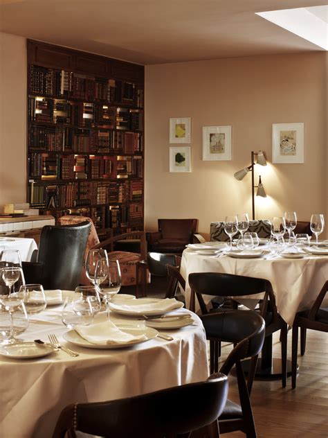 Recientemente he decidido cambiar mi cocina habitual por una cocina de inducción. 10. Belcanto Largo de São Carlos, 10. Tel.: +351 213 420 ...