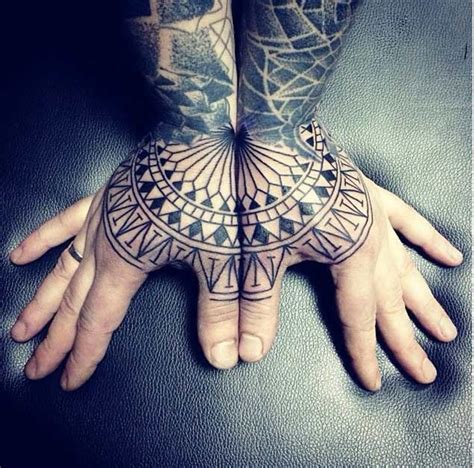 25 Symmetrically Satisfying Connecting Tattoo Designs