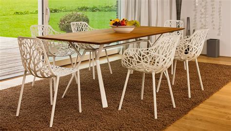 Der fast forest outdoor stuhl von robby cantarutti & partners ist ein robuster stuhl für drinnen und draußen, der durch seine graphisch abstrahierte optik sofort ins auge fällt. designwebstore | Forest Stuhl
