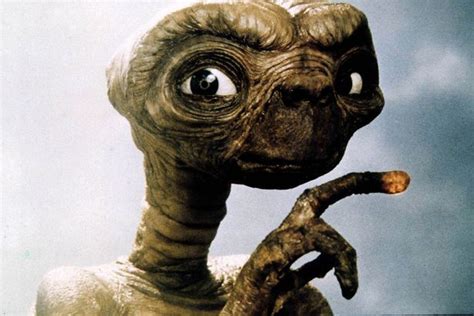 Actors veronica cartwright and sigourney weaver in a scene from the movie 'alien', 1979. 'Alien sex won't be like you think': Evolutionary ...
