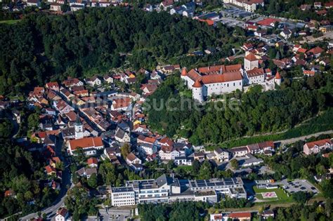 Luftbild Wörth an der Donau Burganlage des Schloss Wörth an der Donau