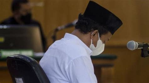 Herry Wirawan Pemerkosa 13 Santriwati Tetap Dihukum Mati Usai Kasasi