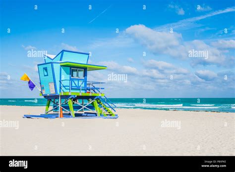 Miami Beach Lifeguard Stand In The Florida Sunshine Stock Photo Alamy