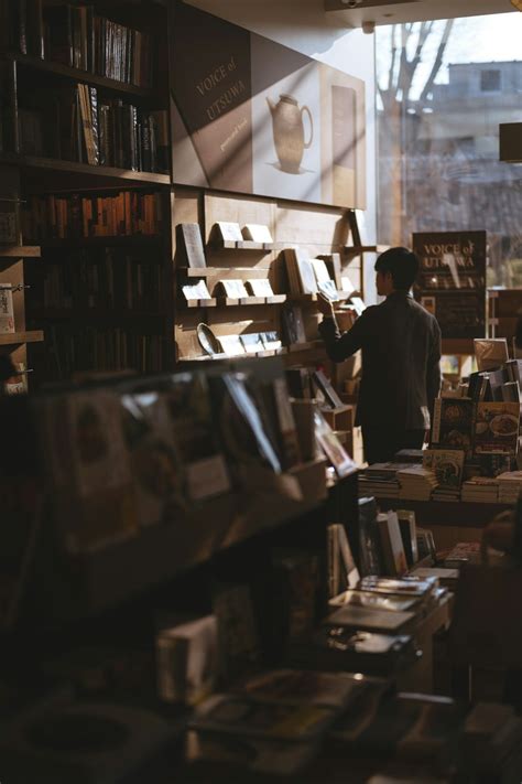 Book Cafe Pictures Download Free Images On Unsplash