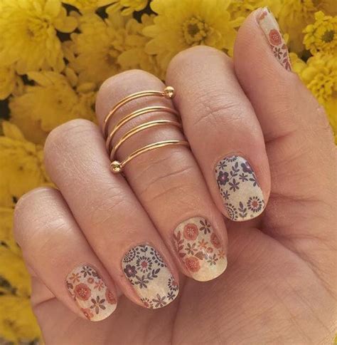 40 Awesome Boho Nail Art Ideas To Adorn Your Nails With