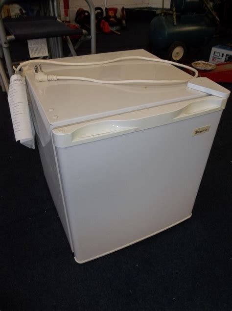 Small Garage Refrigerator Norcal Online Estate Auctions