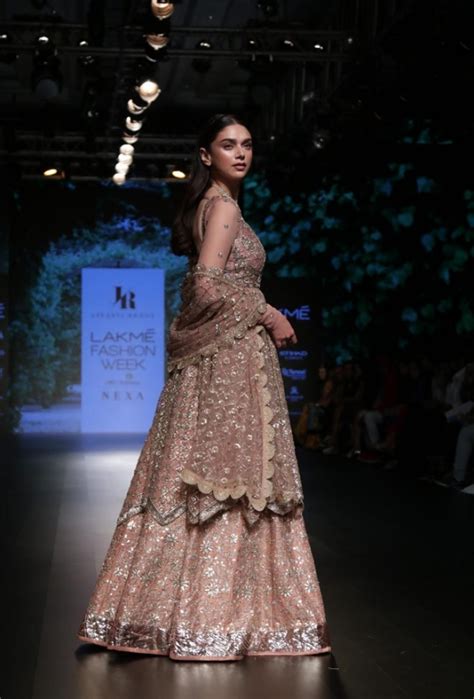 Aditi Rao Hydari Walk The Ramp At Lakme Fashion Week 2018 Photos