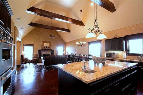 They are used to hide exposed piping, wires, and more, and, to enhance the aesthetic and sophistication of a room. The 25+ best Exposed beam ceilings ideas on Pinterest ...