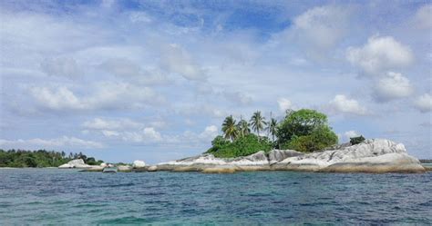 6 Pulau Yang Wajib Dikunjungi Saat Di Belitung Kopi Dan Kamu