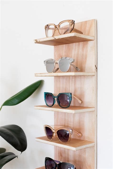 Unlike old days, sunglasses are no more just a fashion accessory, it has become a necessity to protect your eyes from uv rays. Renter Friendly DIY Sunglasses Holder for End of Summer Storage | ctrl + curate