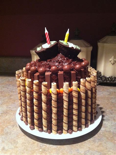 Chocolate Candy Cake Chocolate Candy Cake Creative Cakes Candies Sweet Tooth Yummy Desserts