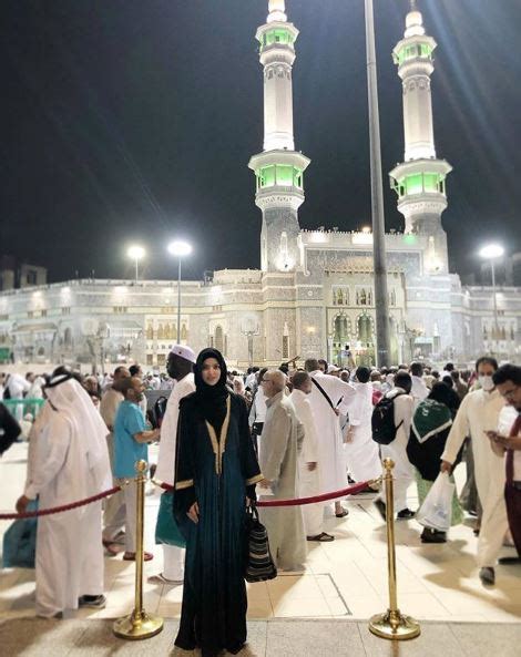 An arabic word for a muslim who has made a pilgrimage to mecca. Alhamdulillah... 10 Selebriti Popular Ini Menunaikan Haji ...