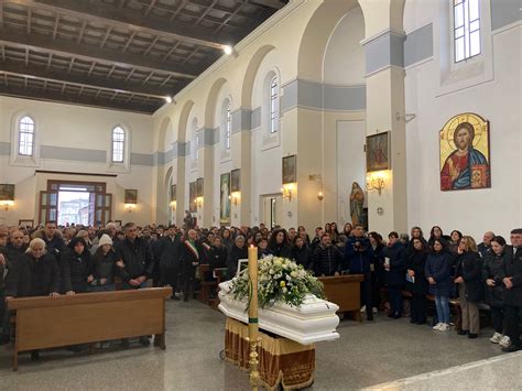 San Costantino dà l'ultimo saluto a Domenico Mazzeo, il vescovo Nostro