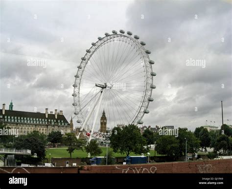 London Eye Ferris Wheel England Stock Photo Alamy