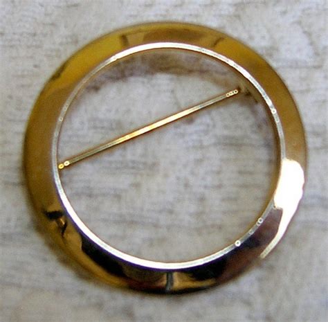 Circle Pin 1960s The Real Thing By Peggytoole On Etsy