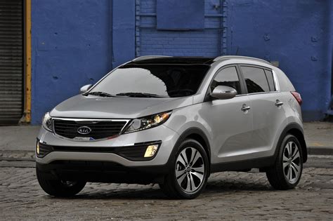 Edmunds also has kia sportage pricing, mpg, specs, pictures, safety features, consumer reviews and more. KIA Sportage specs & photos - 2010, 2011, 2012, 2013 ...
