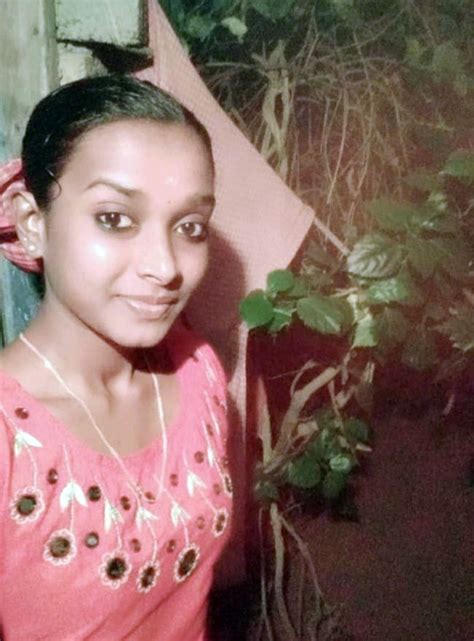 tamil sexy teen village girl nude selfie pics femalemms